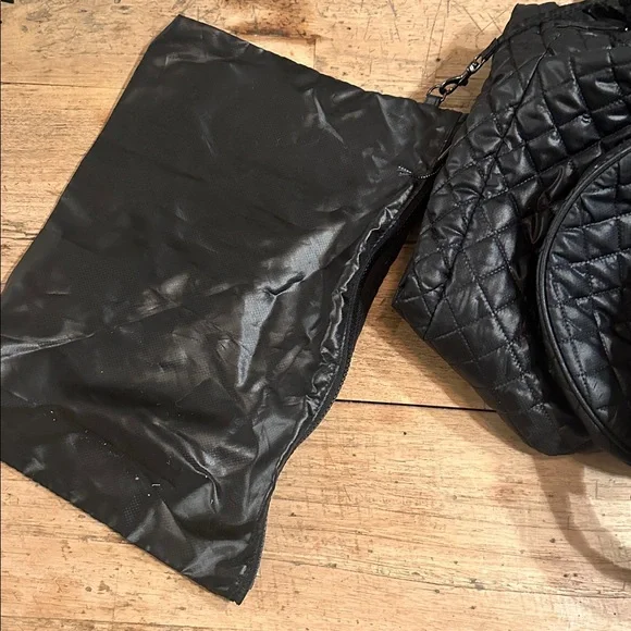 Oliver Thomas Quilted Tennis Tote Bag – Black white - Picture 6 of 8